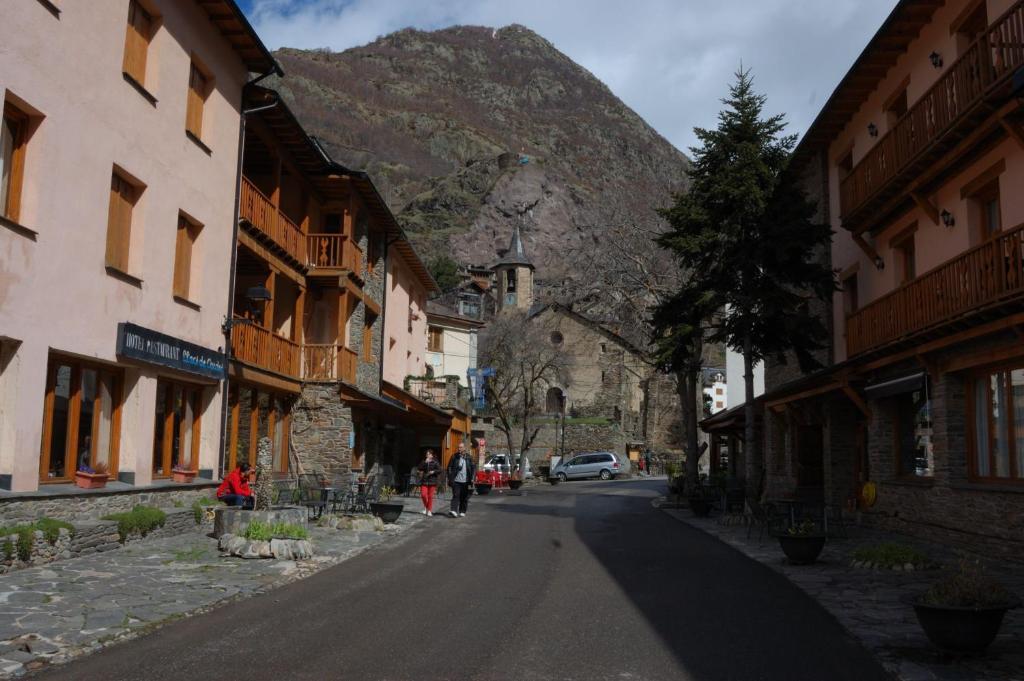 Hotel Llacs De Cardos Tavascan Exterior photo